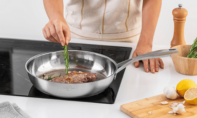 Edelstahlpfanne Vor- und Nachteile zu beschichteten Pfannen