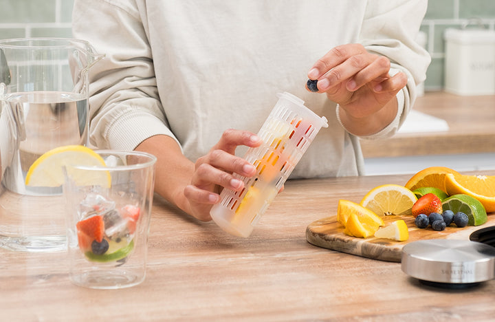 Fruchteinsatz für geschmackvolles Wasser