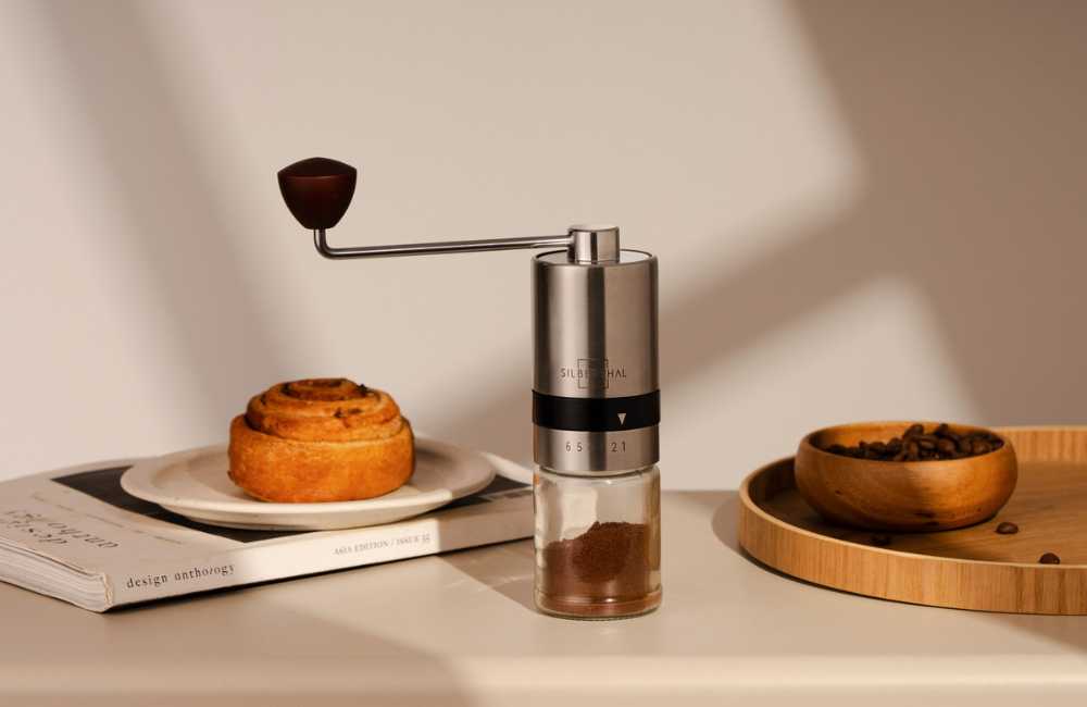 Manuelle Kaffeemühle mit Kegelmahlwerk