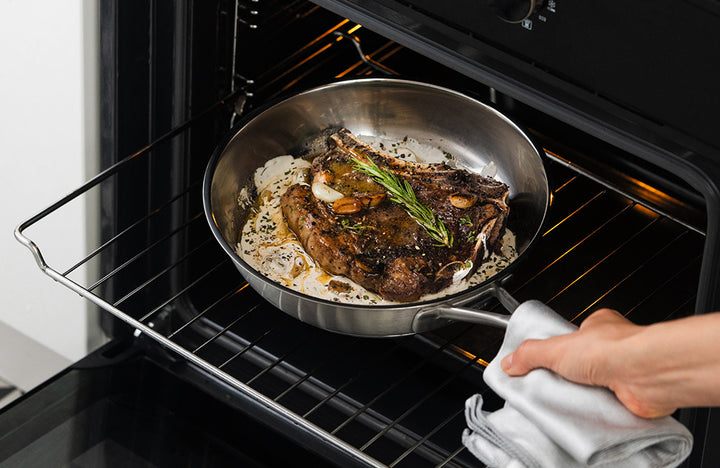 Braten auf allen Herdarten und im Backofen