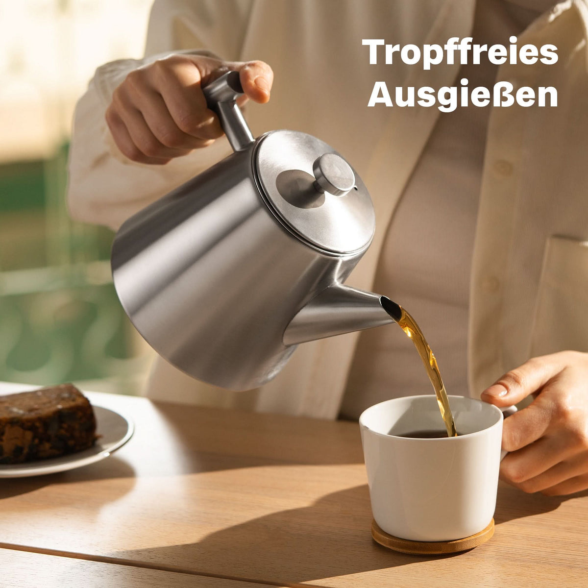 Doppelwandige Teekanne aus Edelstahl mit Sieb