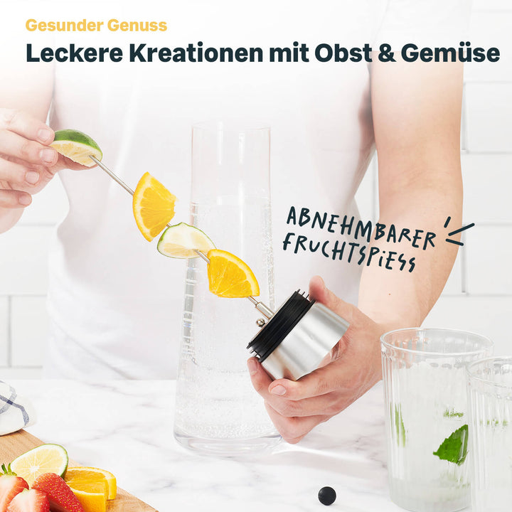 Wasserkaraffe mit Spieß für Obst oder Gemüse - 1 Liter - Spülmaschinenfest