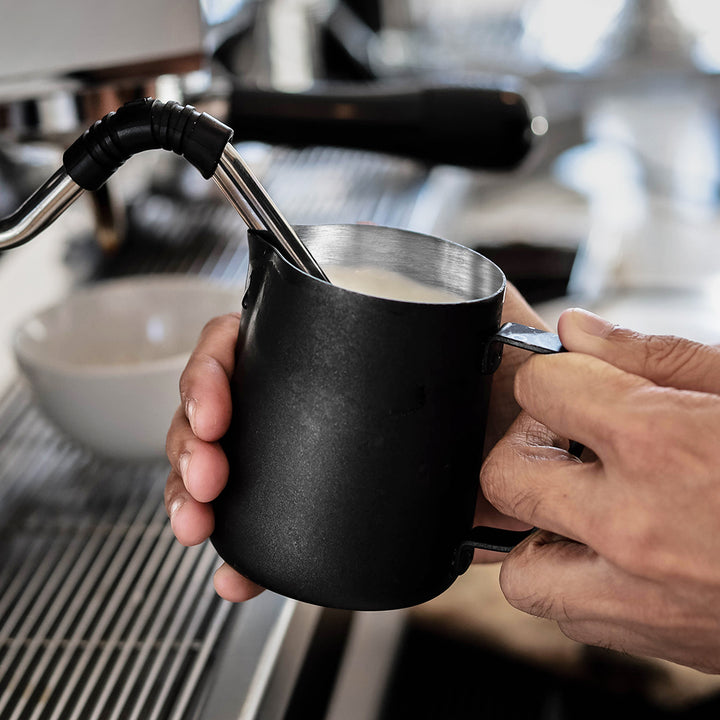 Milchkännchen 500 ml aus Edelstahl - für cremigen Milchschaum & Latte Art